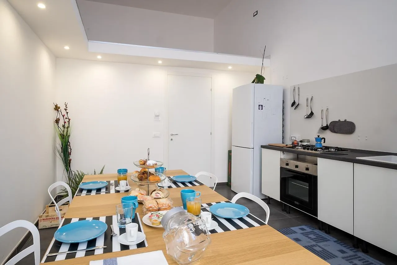 Indigo Rooms Palermo Bed & Breakfast