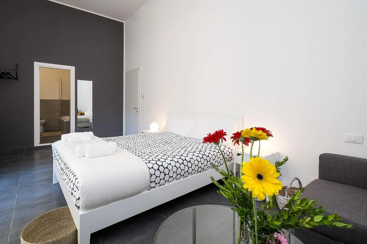 Indigo Rooms Palermo 0*,  Italy